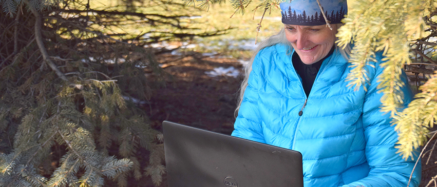 Local OPAL is a website that encourages people to spend time outdoors.